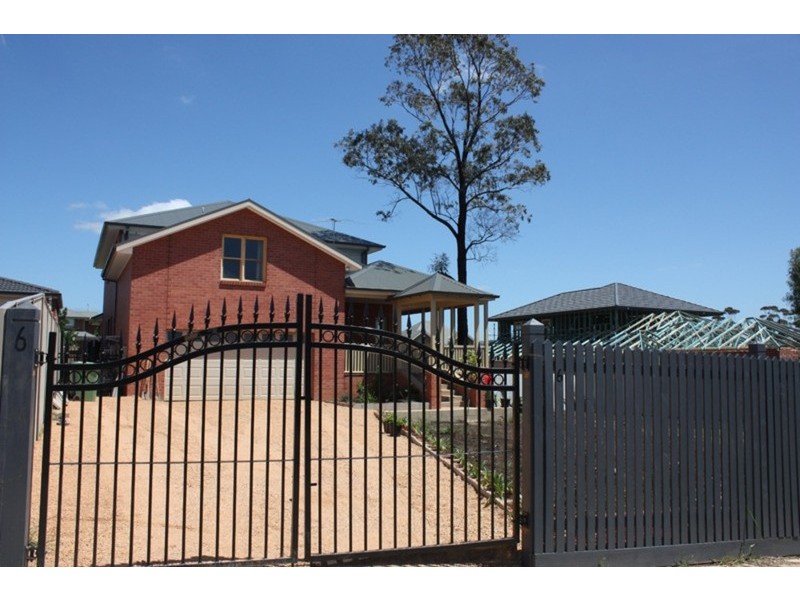 35 The Avenue, Sunbury VIC 3429