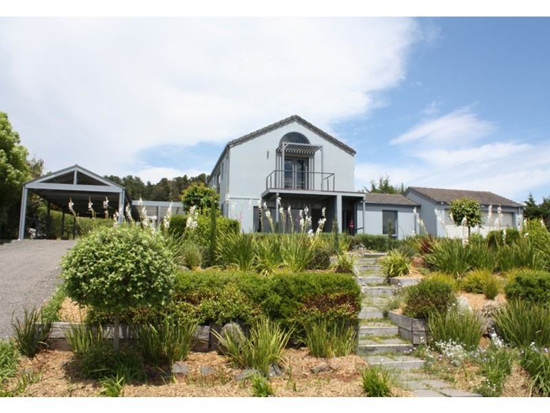 5 Wyralla Crescent, Gisborne VIC 3437