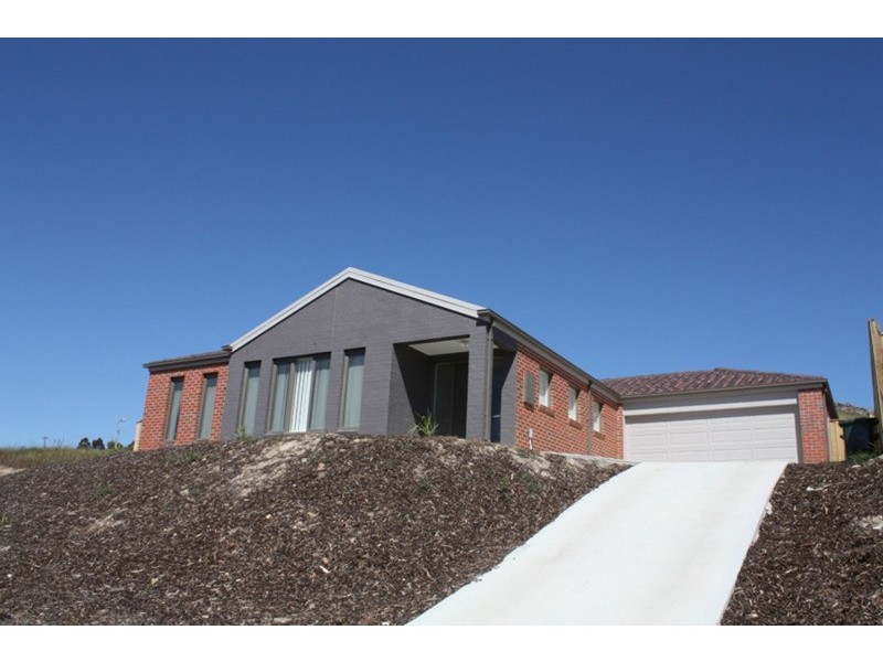 138 Phillip Drive, Sunbury VIC 3429