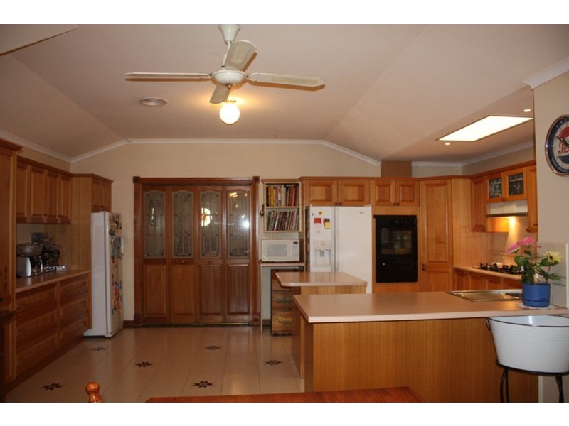 55 Olive Grove, Sunbury VIC 3429