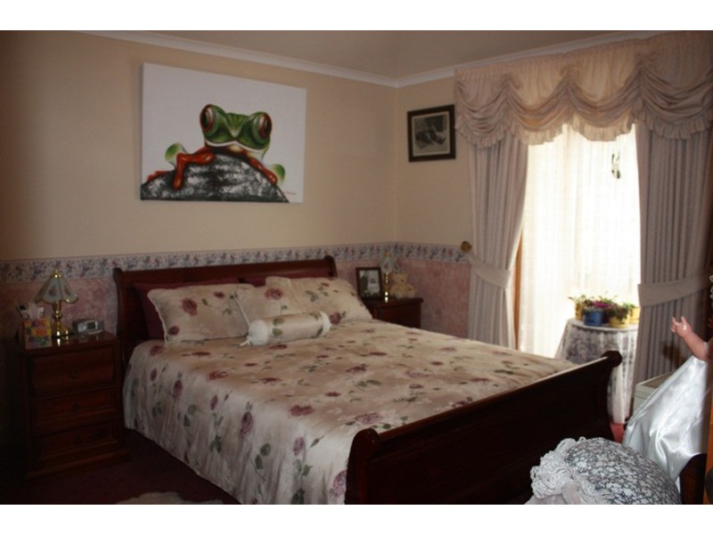 55 Olive Grove, Sunbury VIC 3429