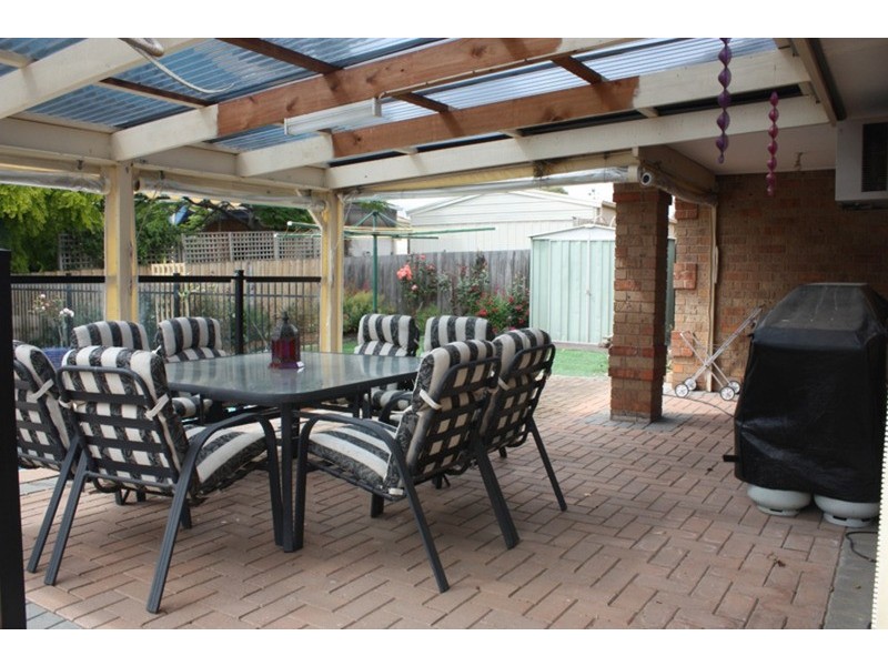 55 Olive Grove, Sunbury VIC 3429