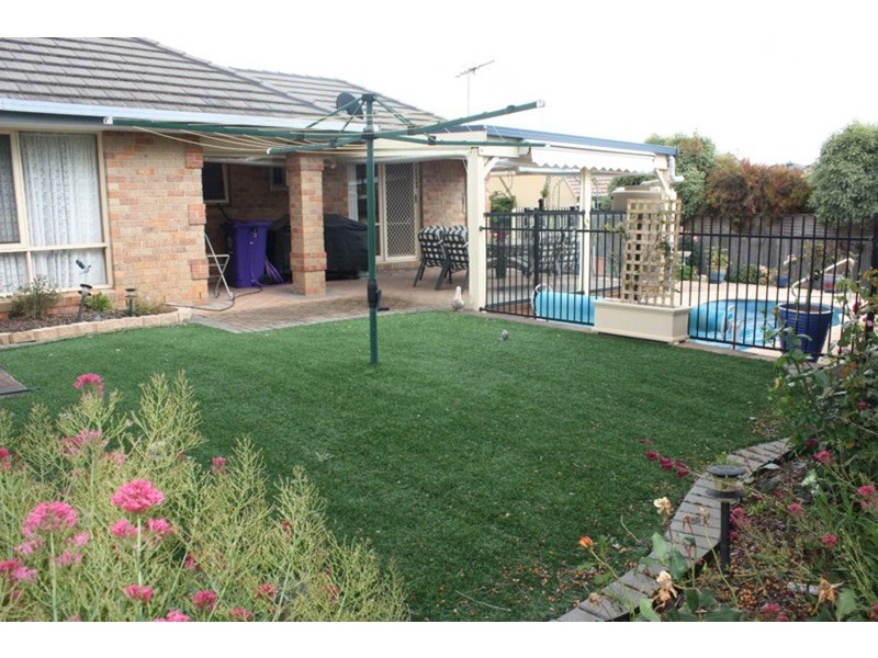 55 Olive Grove, Sunbury VIC 3429