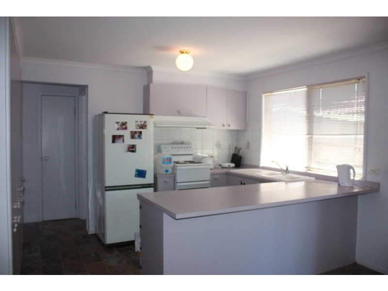 11 Sorbonne Drive, Sunbury VIC 3429