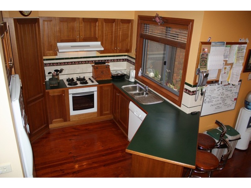 86 Stewarts Lane, Sunbury VIC 3429