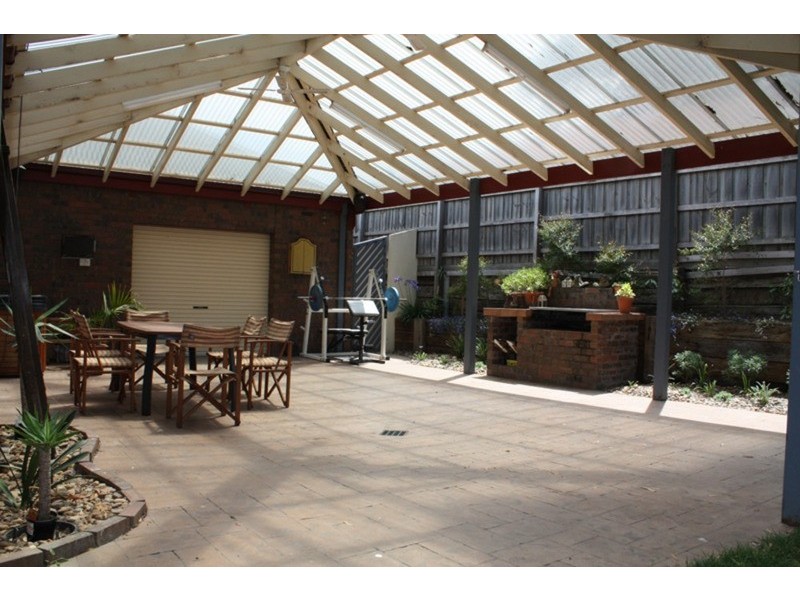 86 Stewarts Lane, Sunbury VIC 3429