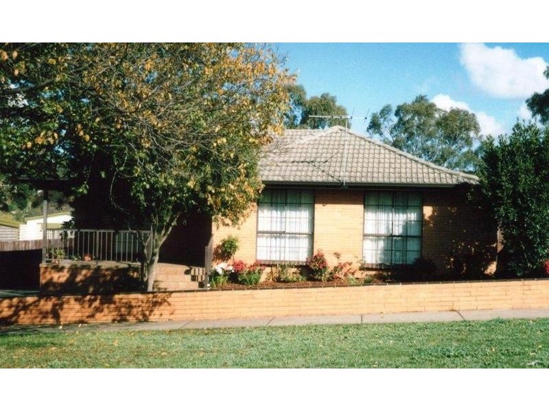 74 Macedon Street, Sunbury VIC 3429