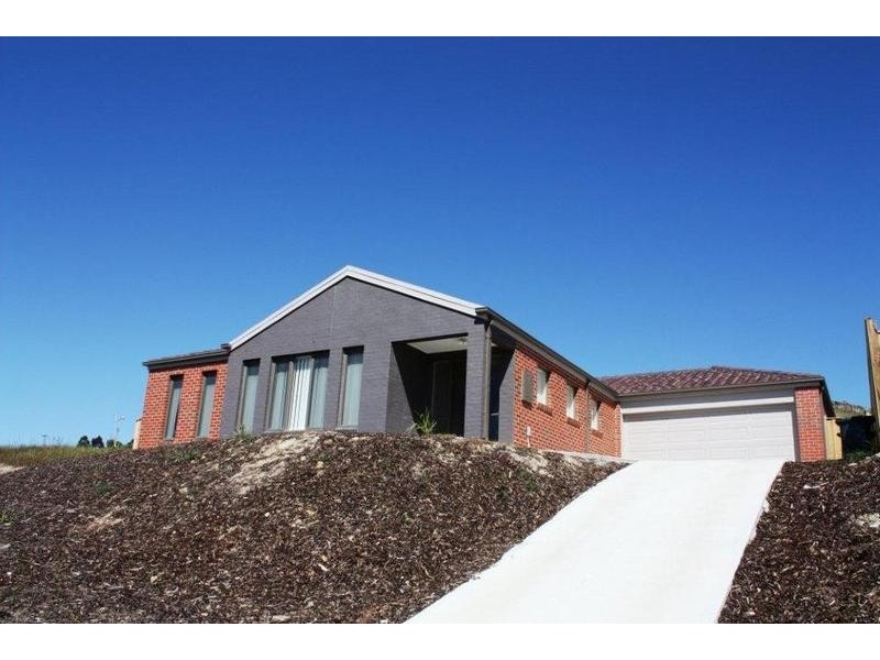 138 Phillip Drive, Sunbury VIC 3429