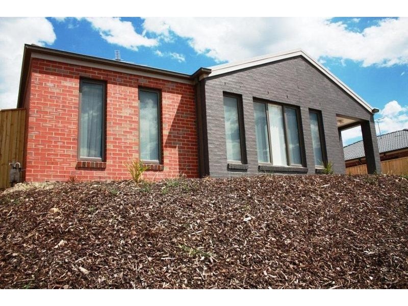 138 Phillip Drive, Sunbury VIC 3429