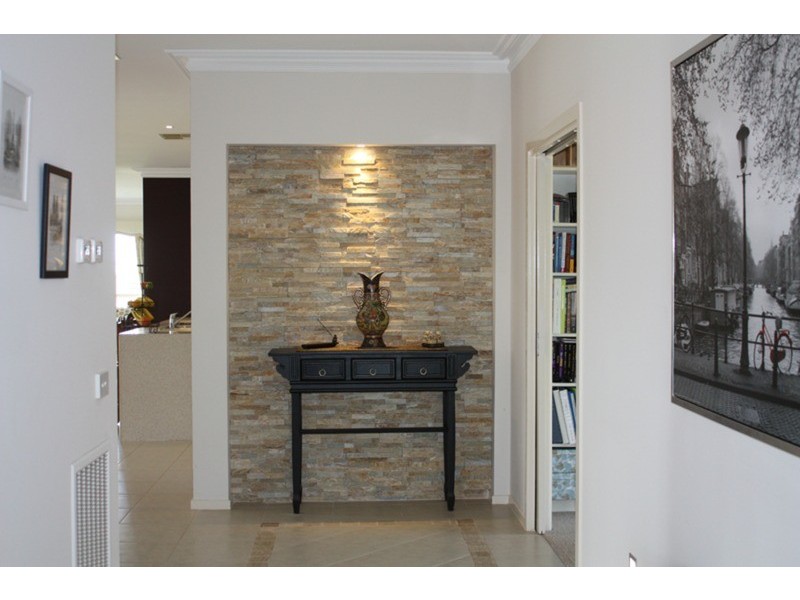 28 The Strand, Sunbury VIC 3429