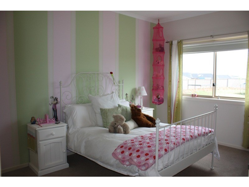 28 The Strand, Sunbury VIC 3429
