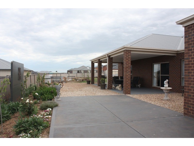 28 The Strand, Sunbury VIC 3429