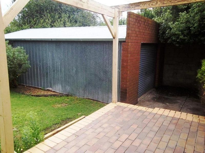 76 McKell Avenue, Sunbury VIC 3429