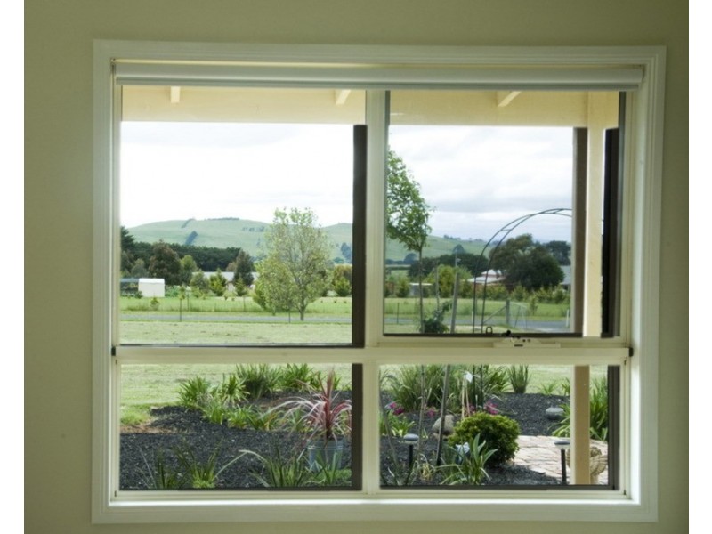 14 Stuartfield Avenue, Romsey VIC 3434