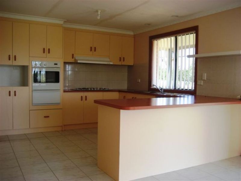 110 Palmer Road, Sunbury VIC 3429