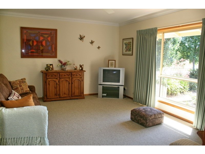 64 Chessy Park Drive, New Gisborne VIC 3438