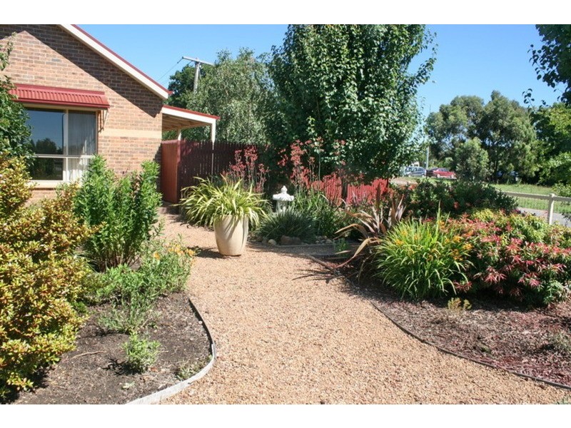 64 Chessy Park Drive, New Gisborne VIC 3438