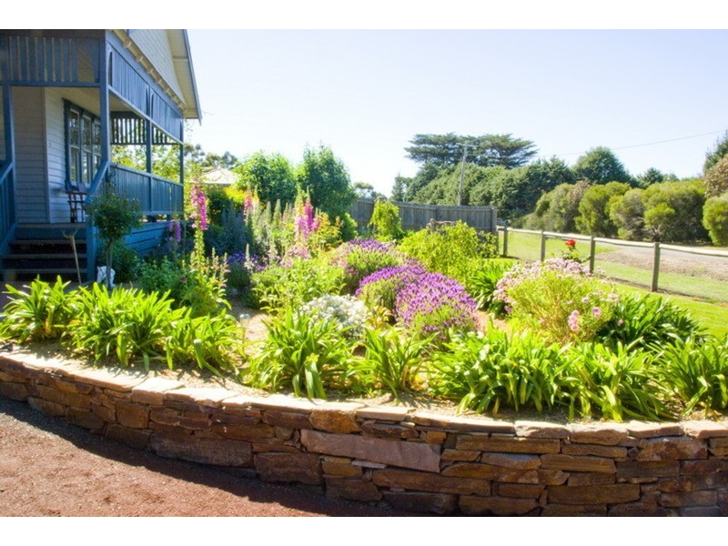 18 Morrow Road, Gisborne VIC 3437