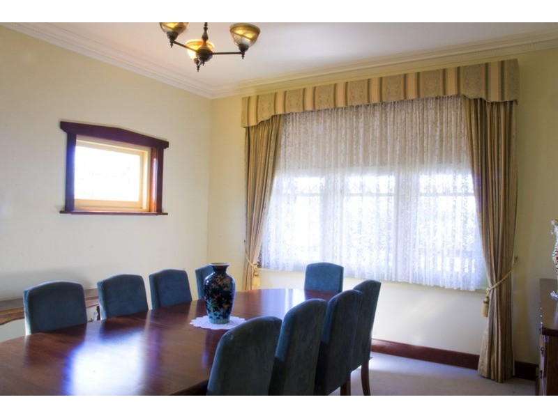 18 Morrow Road, Gisborne VIC 3437