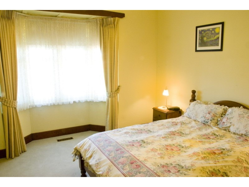 18 Morrow Road, Gisborne VIC 3437