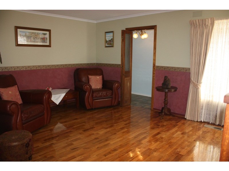 63 Dobell Avenue, Sunbury VIC 3429