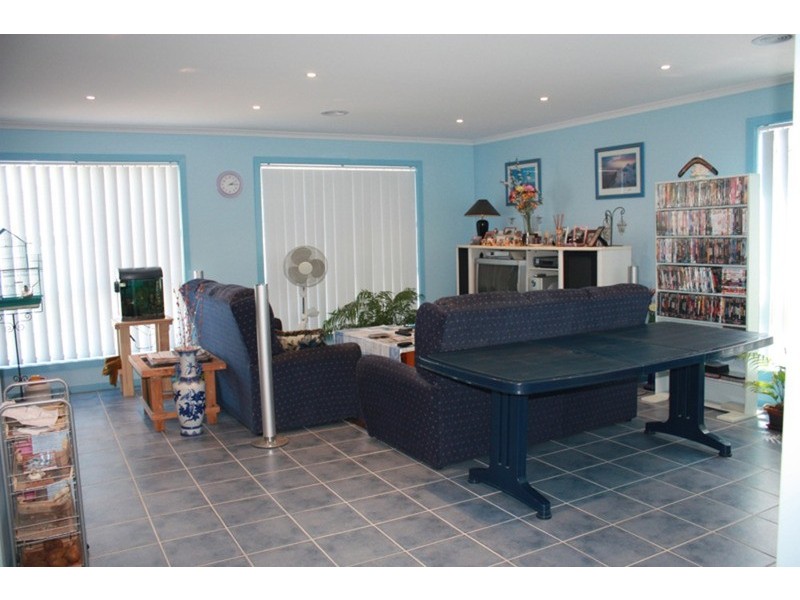 6 Giffen Court, Sunbury VIC 3429