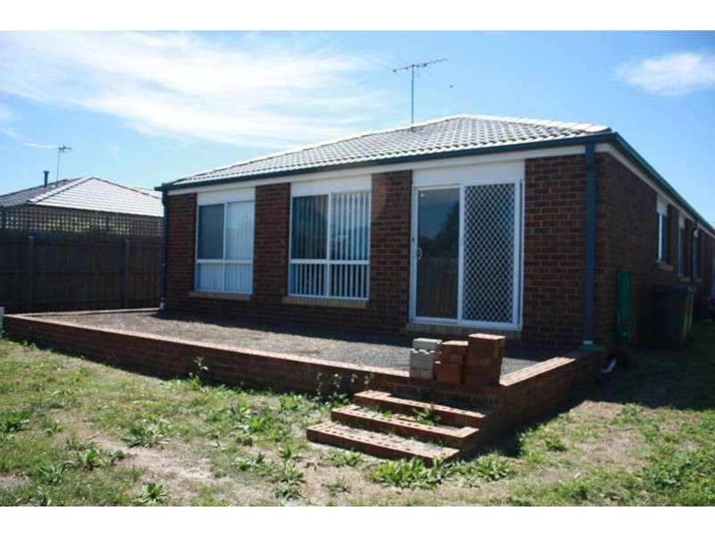 6 Giffen Court, Sunbury VIC 3429