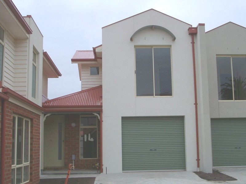 14/169-173 O’Shanassy Street, Sunbury VIC 3429