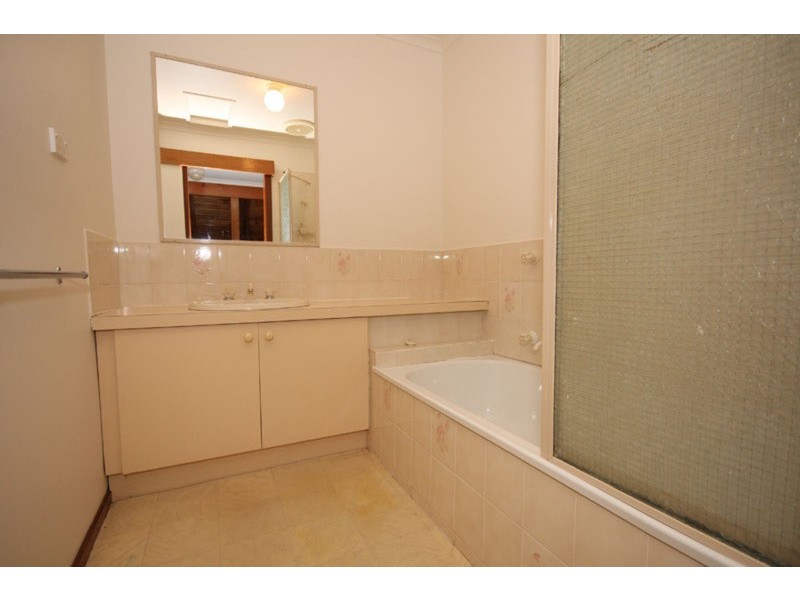 2/1 McEwan Place, Sunbury VIC 3429