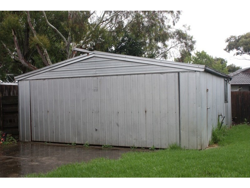 65 Keith Avenue, Sunbury VIC 3429