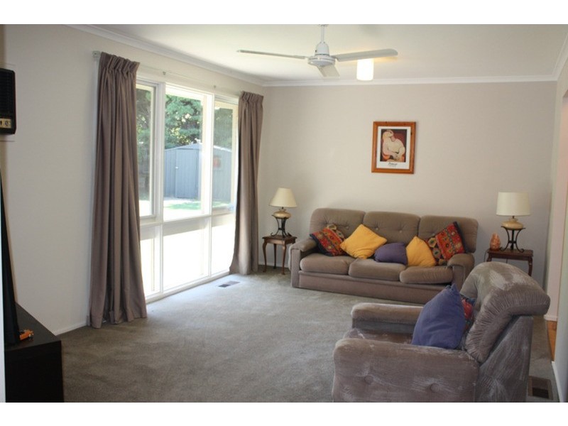 70 Menzies Drive, Sunbury VIC 3429