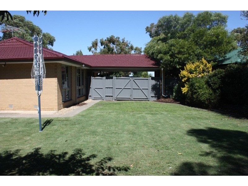 70 Menzies Drive, Sunbury VIC 3429