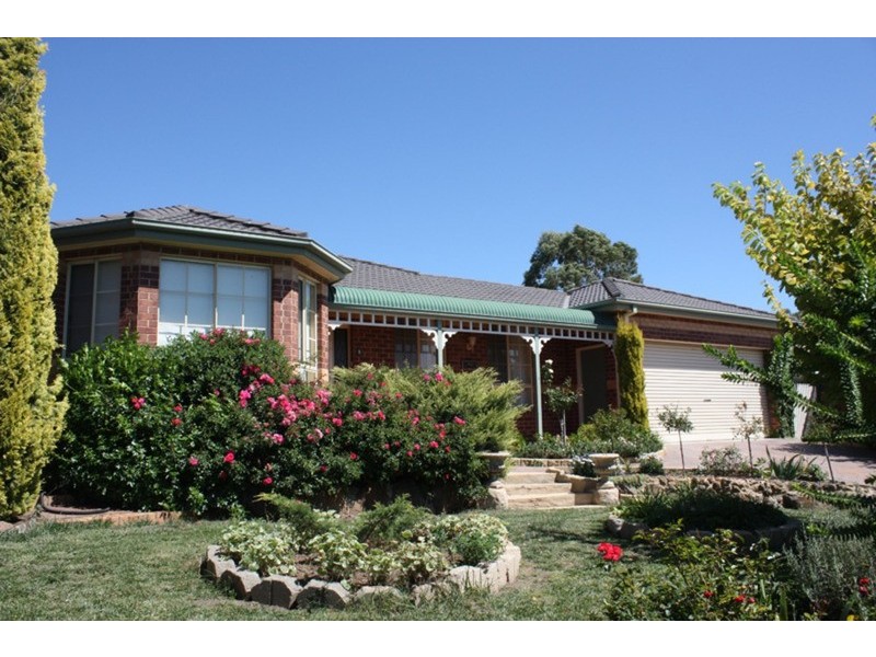 8 Jelimar Court, Sunbury VIC 3429