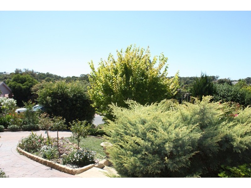 8 Jelimar Court, Sunbury VIC 3429