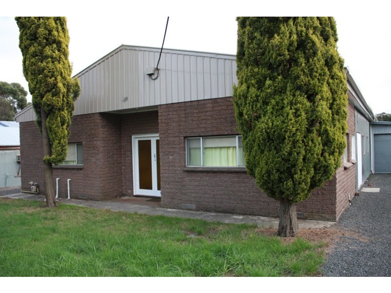 63 Urquhart Street, Woodend VIC 3442