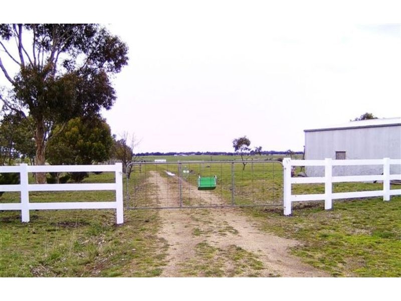 190 Palmer Road, Sunbury VIC 3429