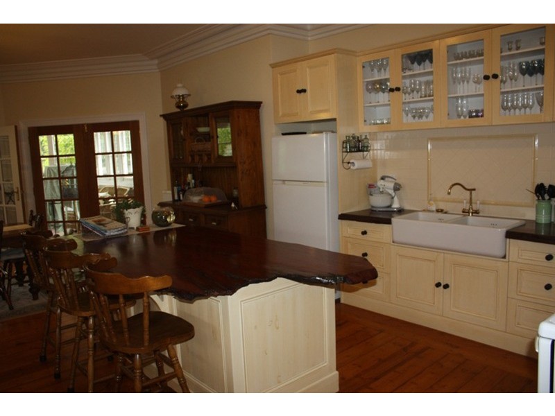 42 Brook Street, Sunbury VIC 3429