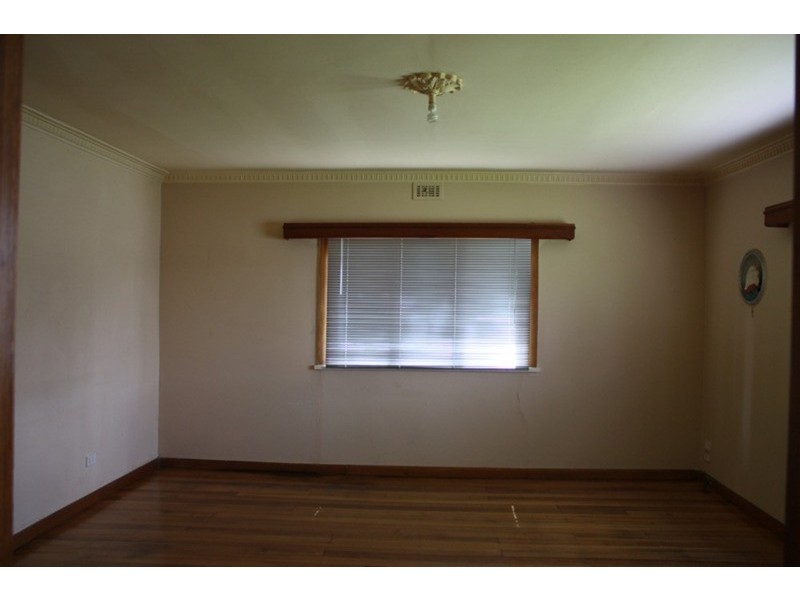 11 Riddell Road, Sunbury VIC 3429