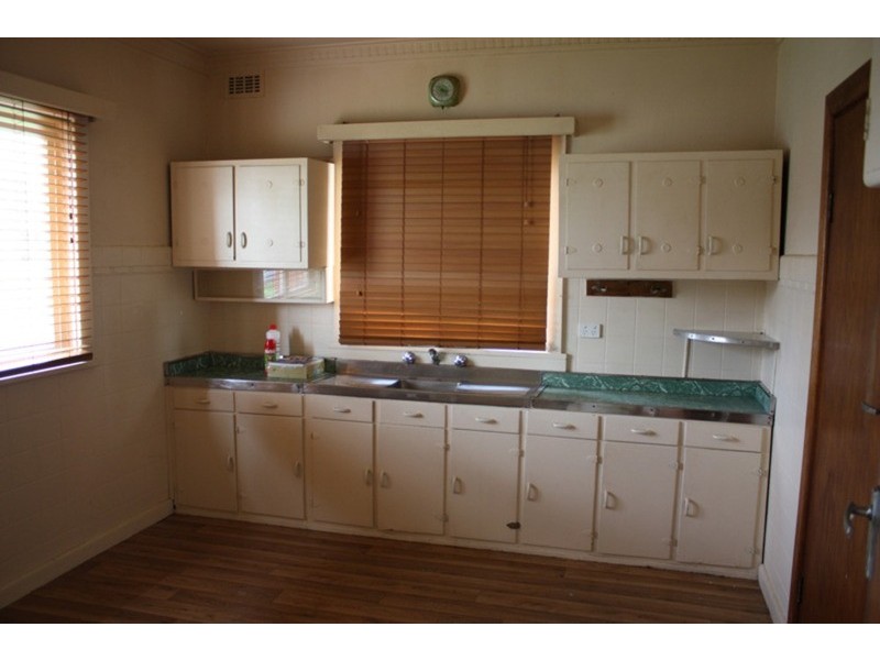 11 Riddell Road, Sunbury VIC 3429