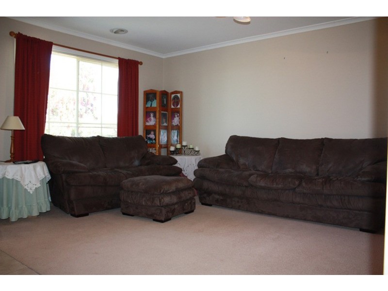 36 Charter Road, Sunbury VIC 3429