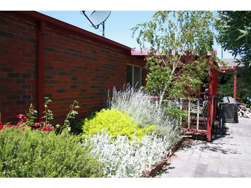 36 Charter Road, Sunbury VIC 3429