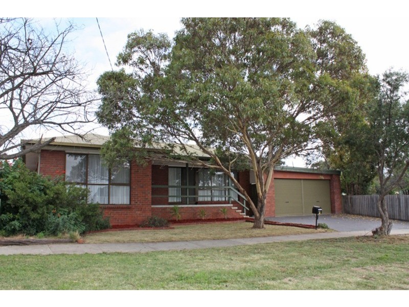 17 Riddell Road, Sunbury VIC 3429