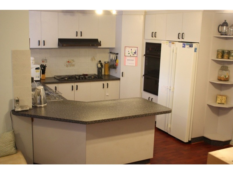 1 Sorbonne Drive, Sunbury VIC 3429