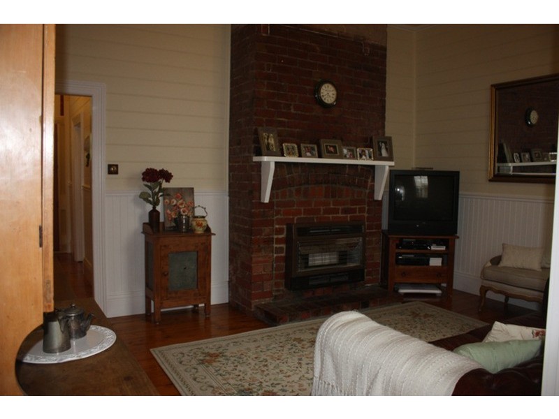 42 Brook Street, Sunbury VIC 3429