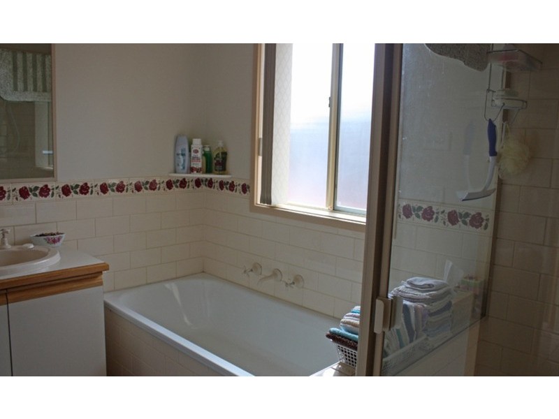 34 Harcombe Drive, Sunbury VIC 3429