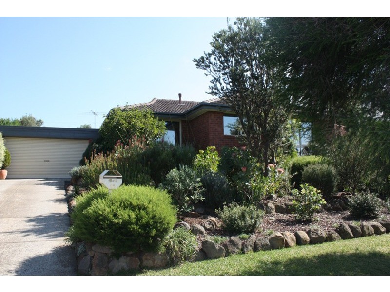 11 Atkinson Close, Sunbury VIC 3429