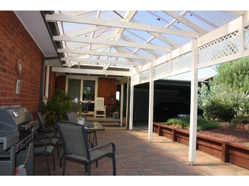 11 Atkinson Close, Sunbury VIC 3429