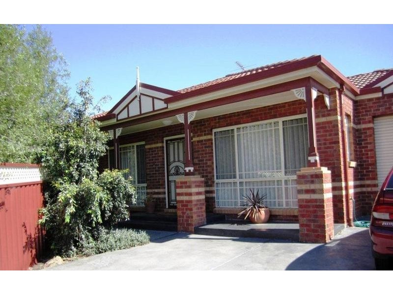 2/104 Pasley Street, Sunbury VIC 3429