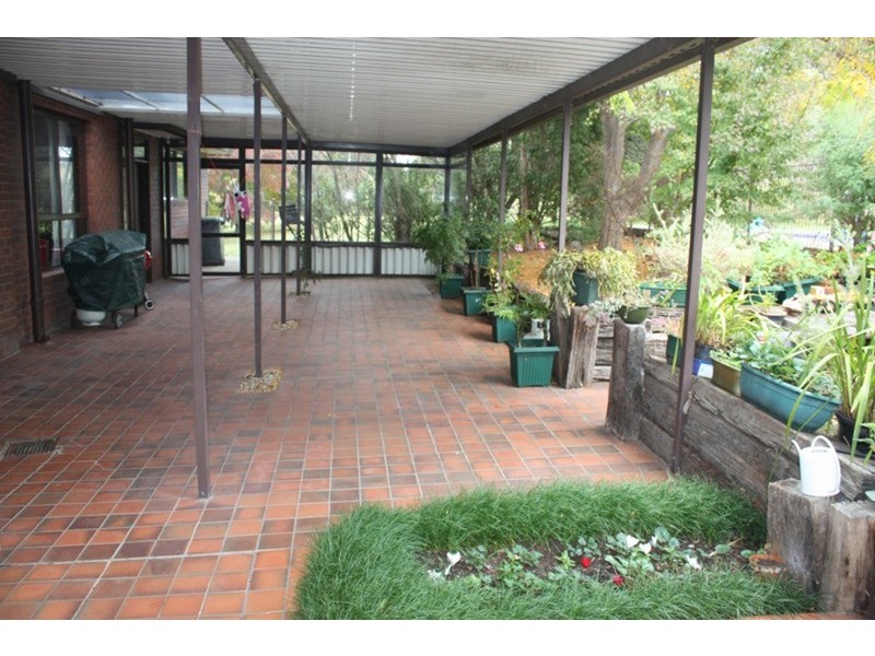 10 Balbethan Drive, Sunbury VIC 3429