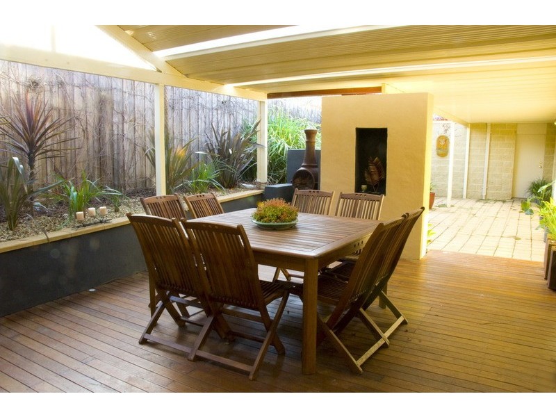 20 Pinelea Grove, Gisborne VIC 3437
